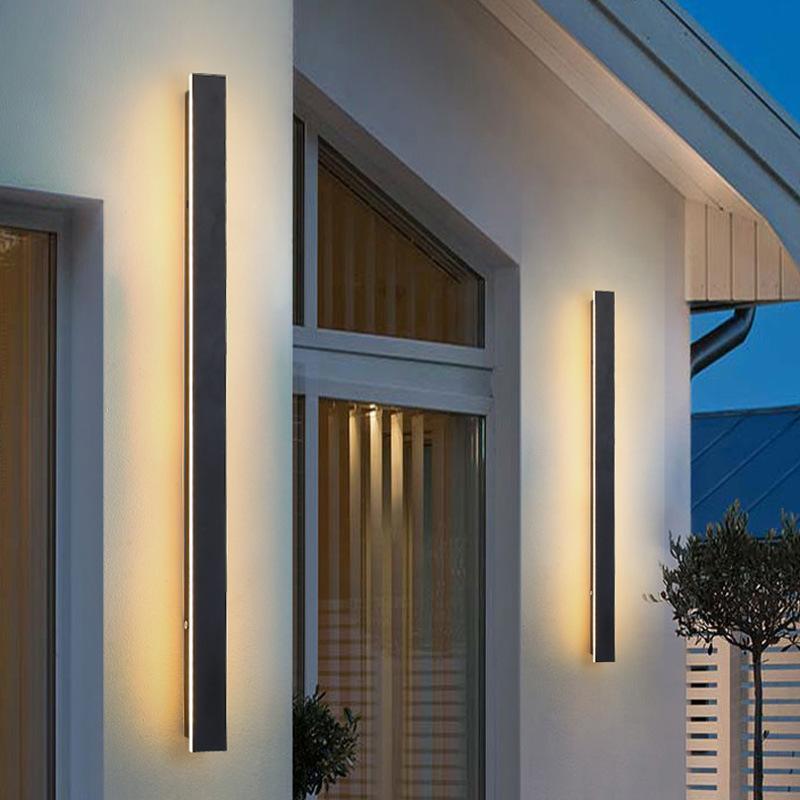Tavon Outdoor Wall Lamp