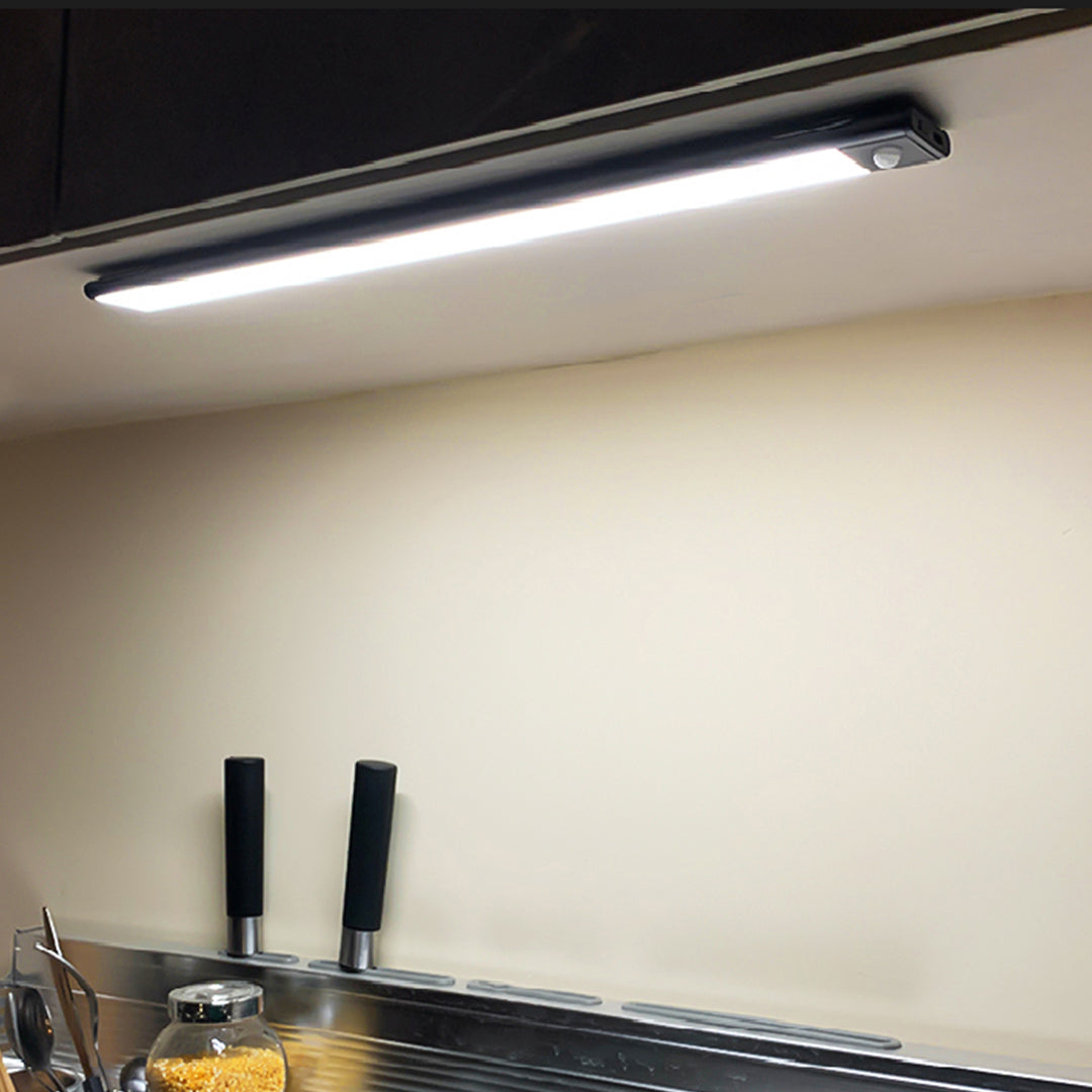 Lumeo Under Cabinet Light