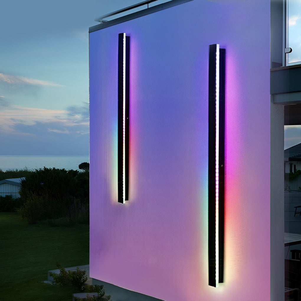 Tavon Outdoor Wall Lamp