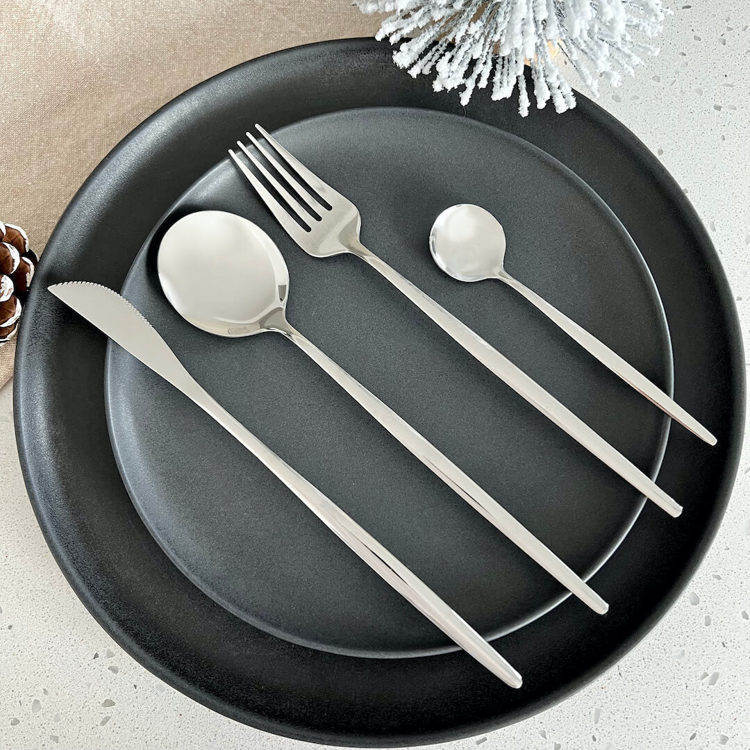 Sira Silver Modern Flatware Set (24pc)