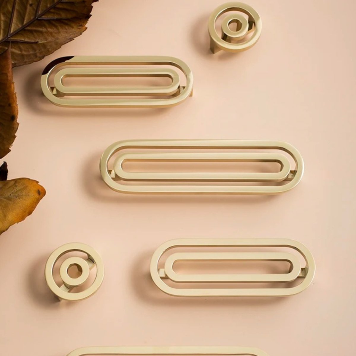 Helvar Knob & Pull Bar