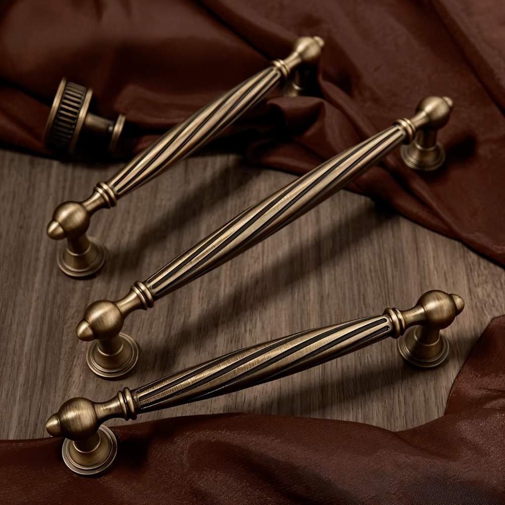 Helrix Knob & Pull Bar