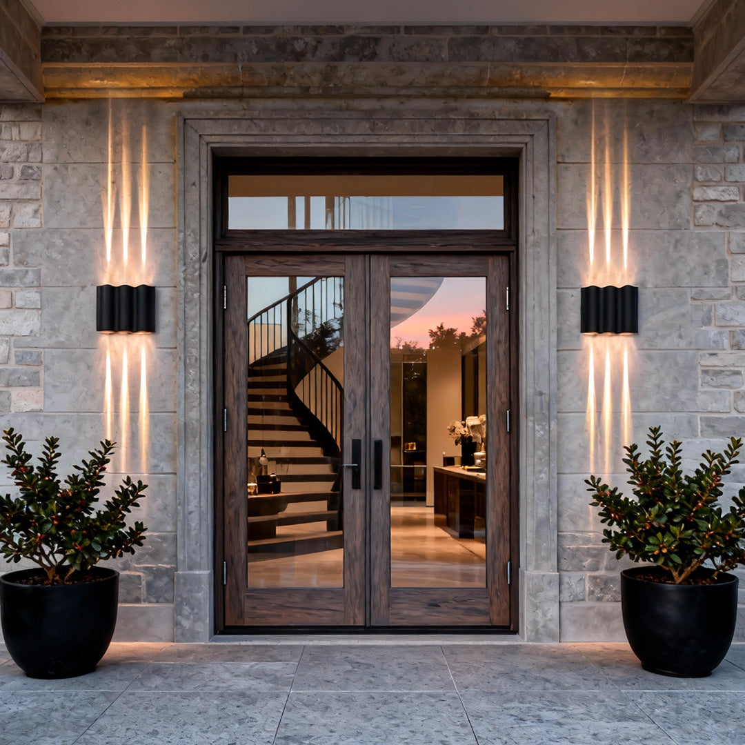 Quira Outdoor Wall Lamp