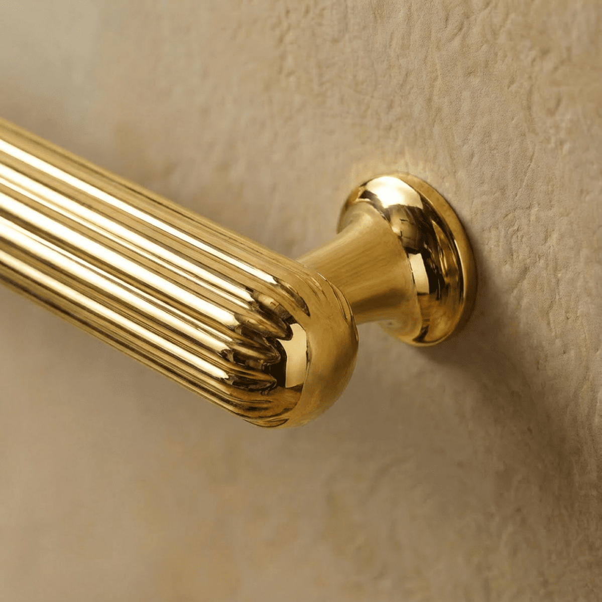 Lunvik Knob & Pull Bar