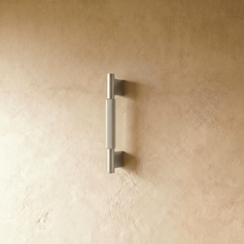 Brenor Pull Bar