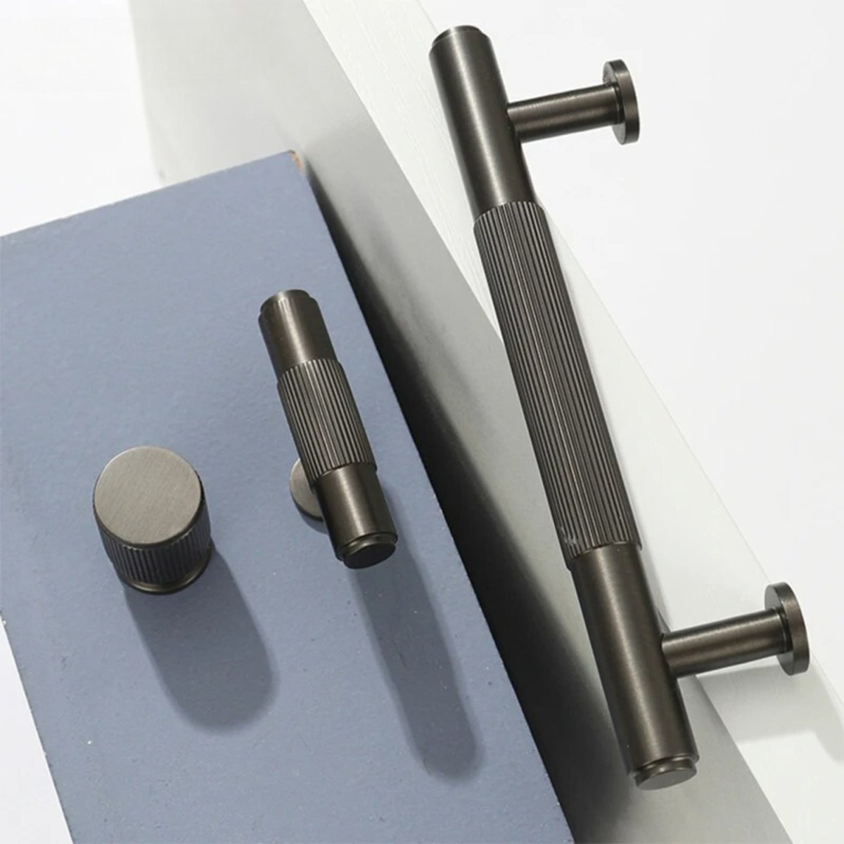 Nexo Knob & Pull Bar