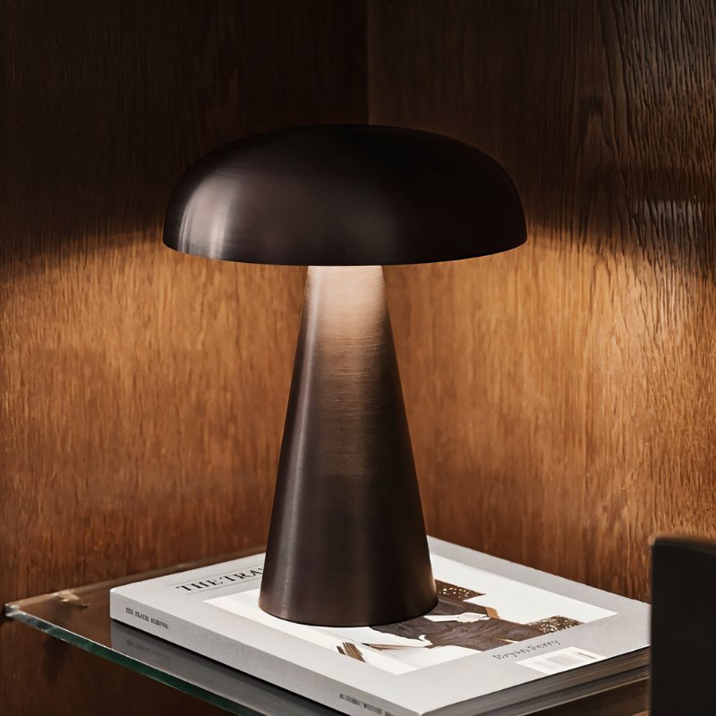 Eclat Table Lamp