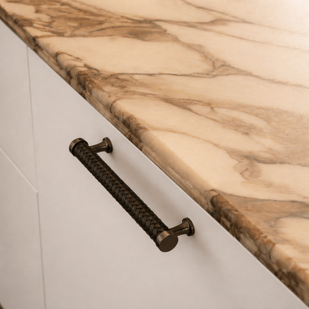 Kavor Knob & Pull Bar