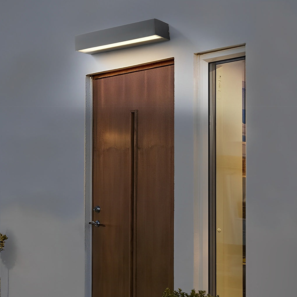 Oriel Outdoor Wall Lamp