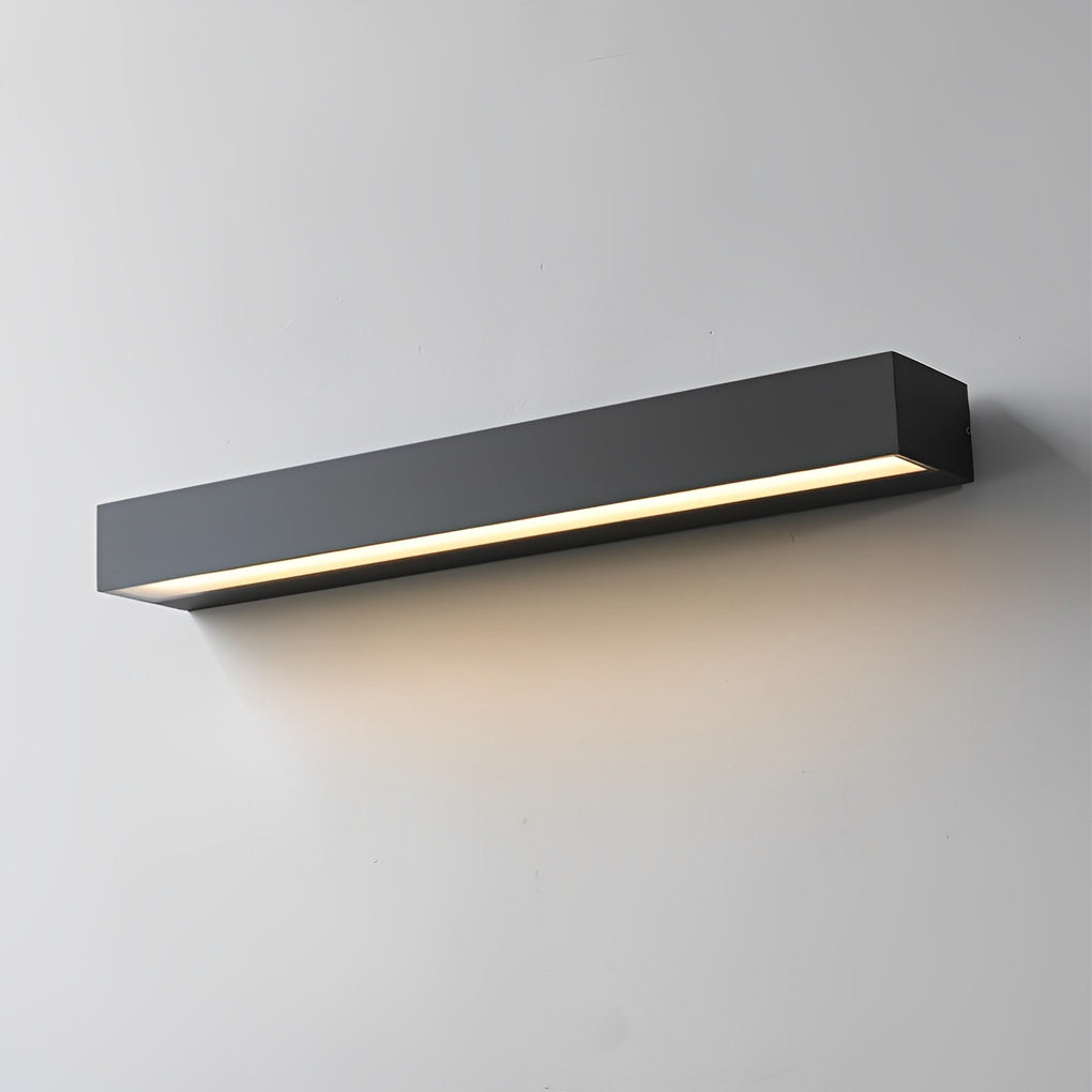 Oriel Outdoor Wall Lamp