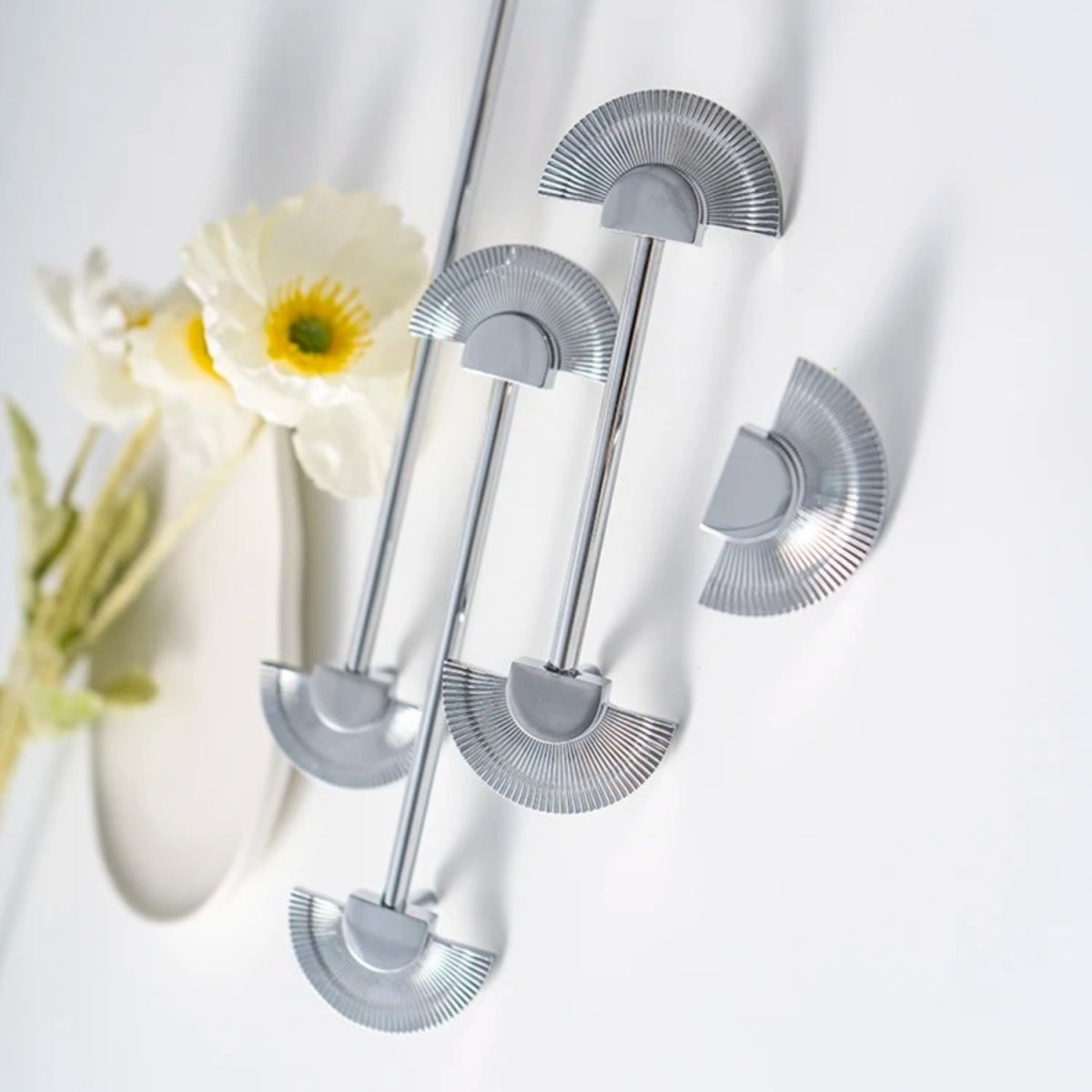 Elvar Knob & Pull Bar