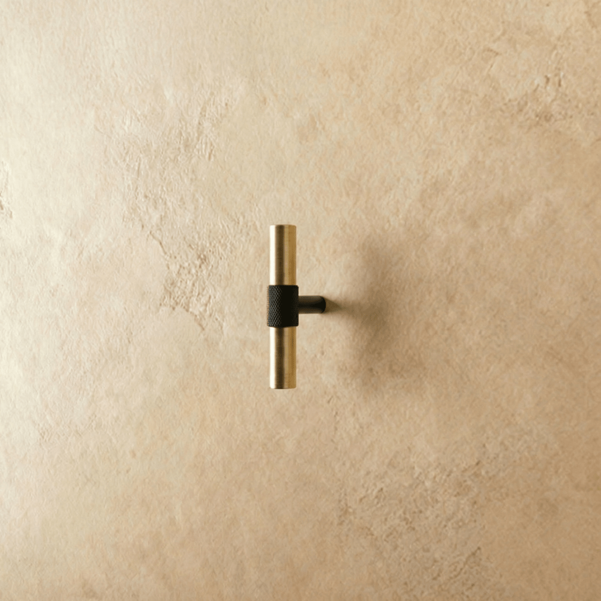 Aroxel Knob & Pull Bar