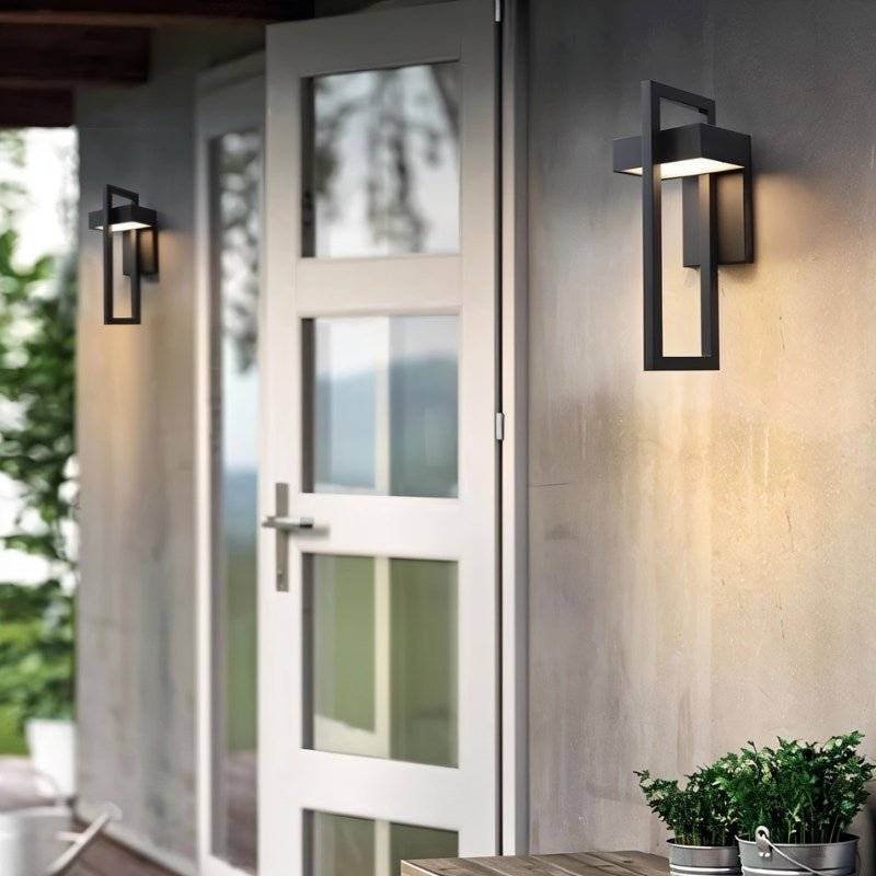 Jalen Outdoor Wall Lamp