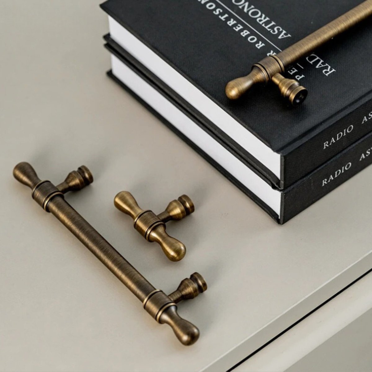 Marix Knob & Pull Bar