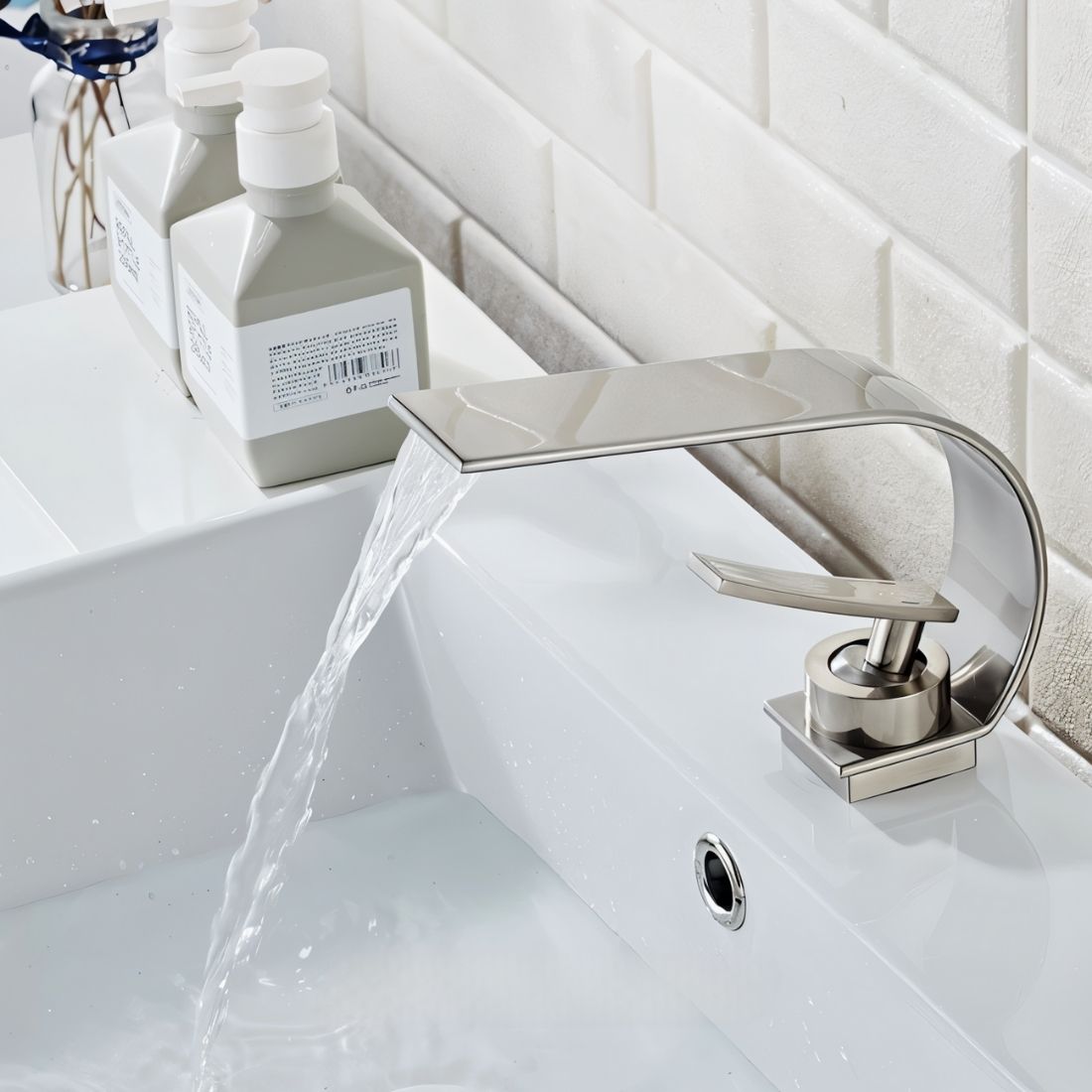 Averix Bathroom Faucet