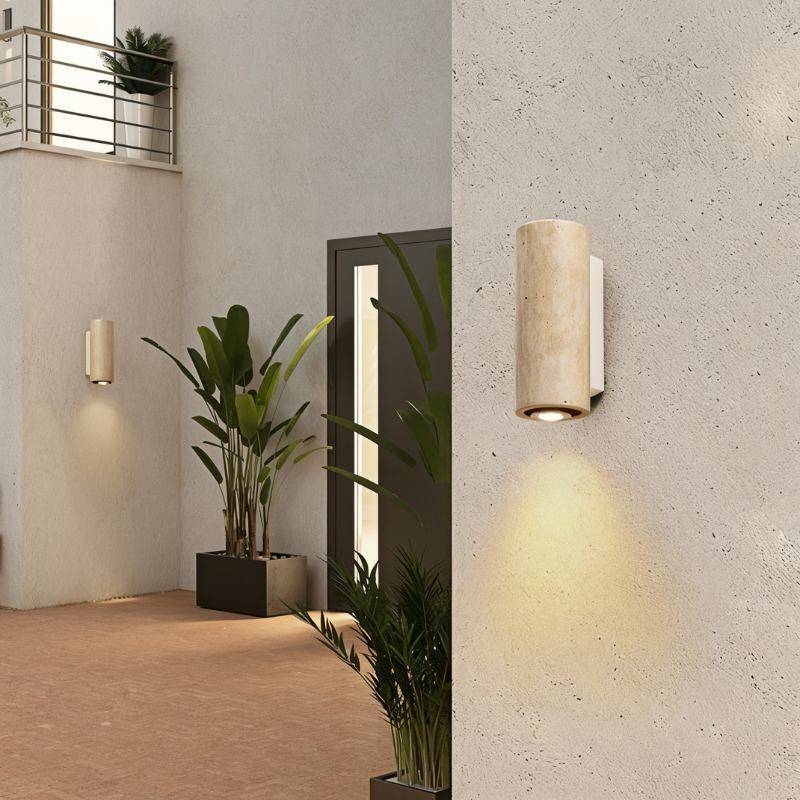 Briva Wall Lamp