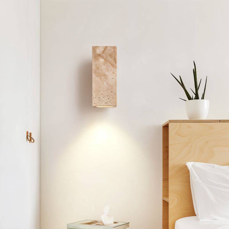 Briva Wall Lamp