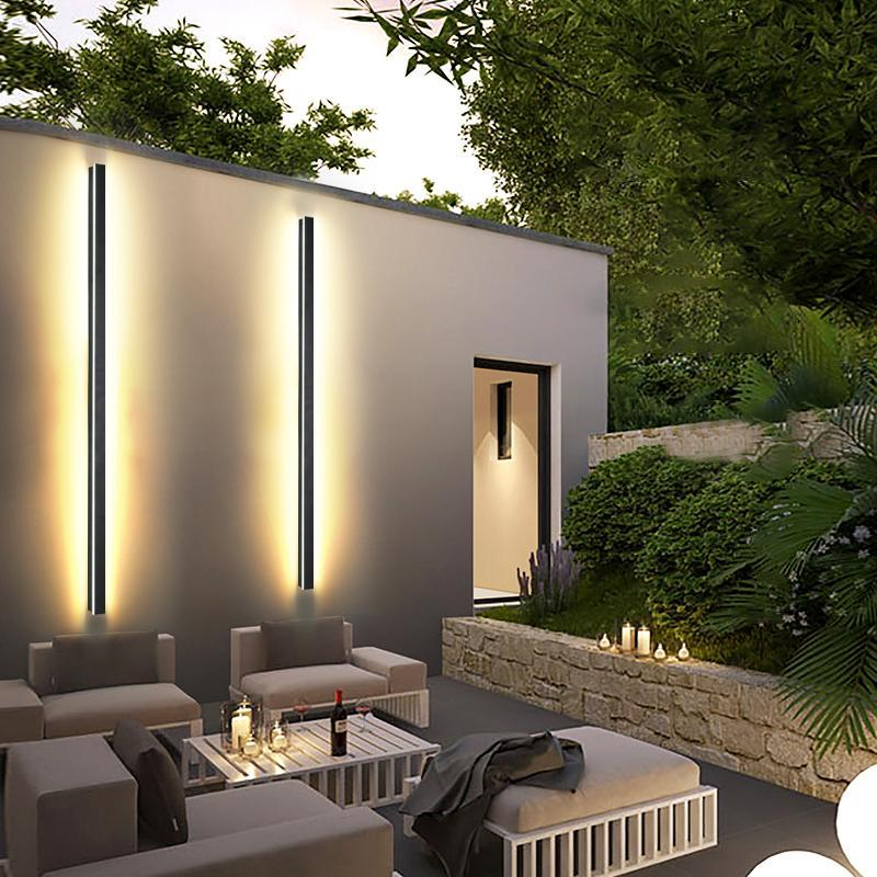 Phael Outdoor Wall Lamp