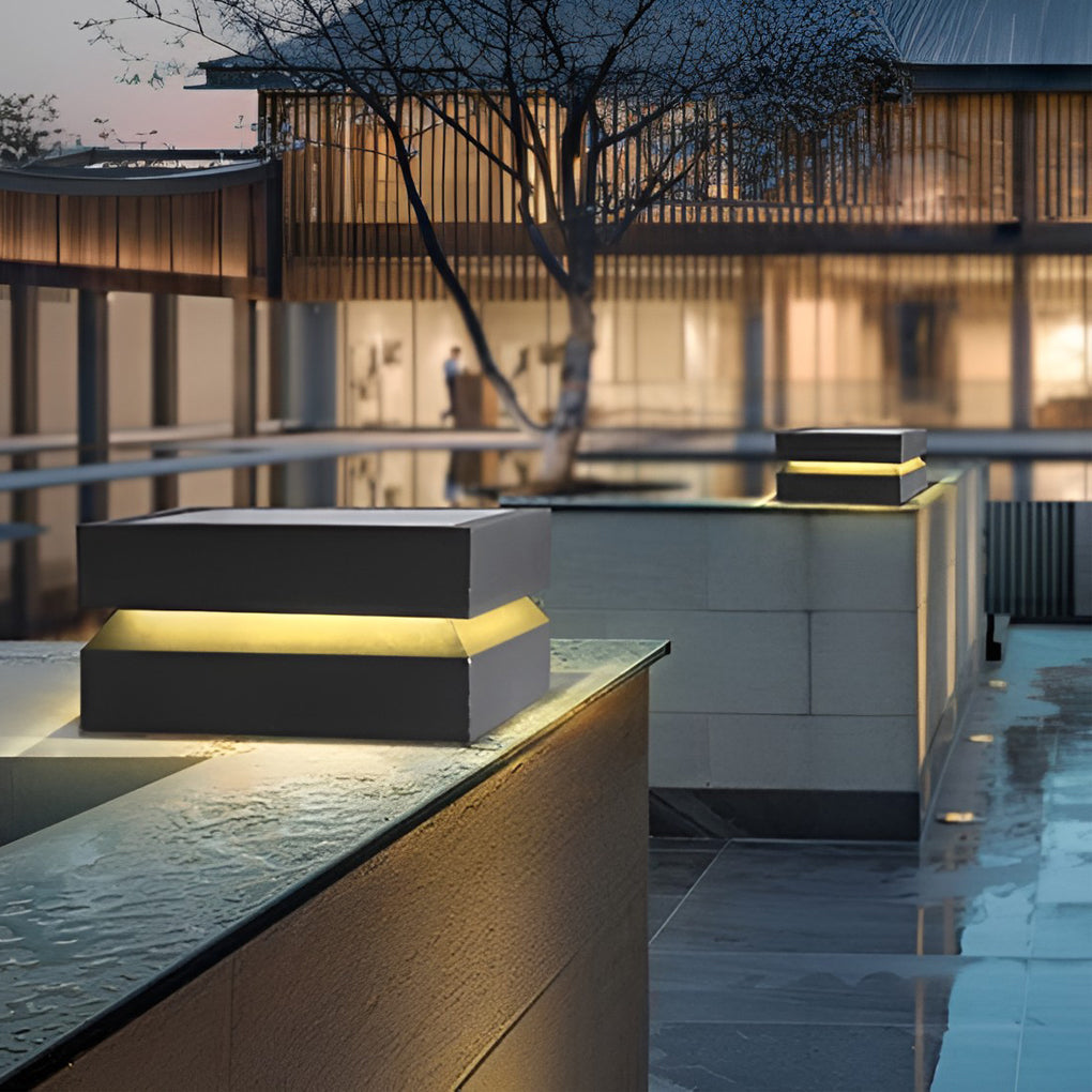 Pryne Outdoor Post Light