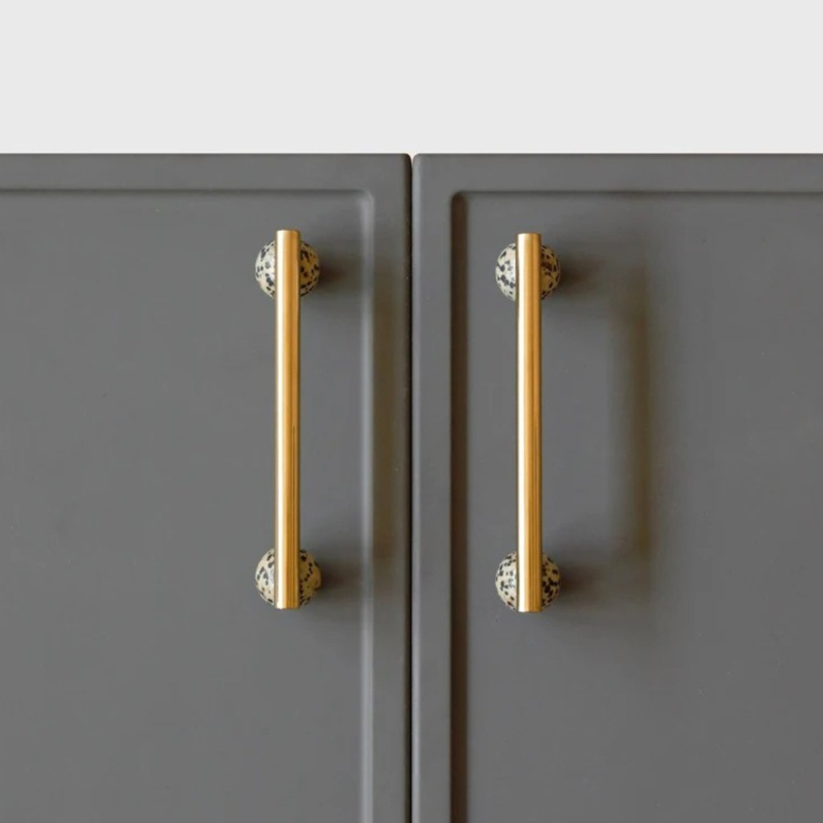 Calor Marble Pull Bar