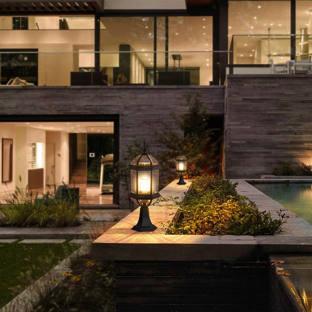 Pellon Outdoor Light