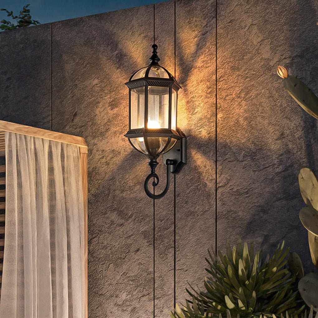 Pellon Outdoor Light