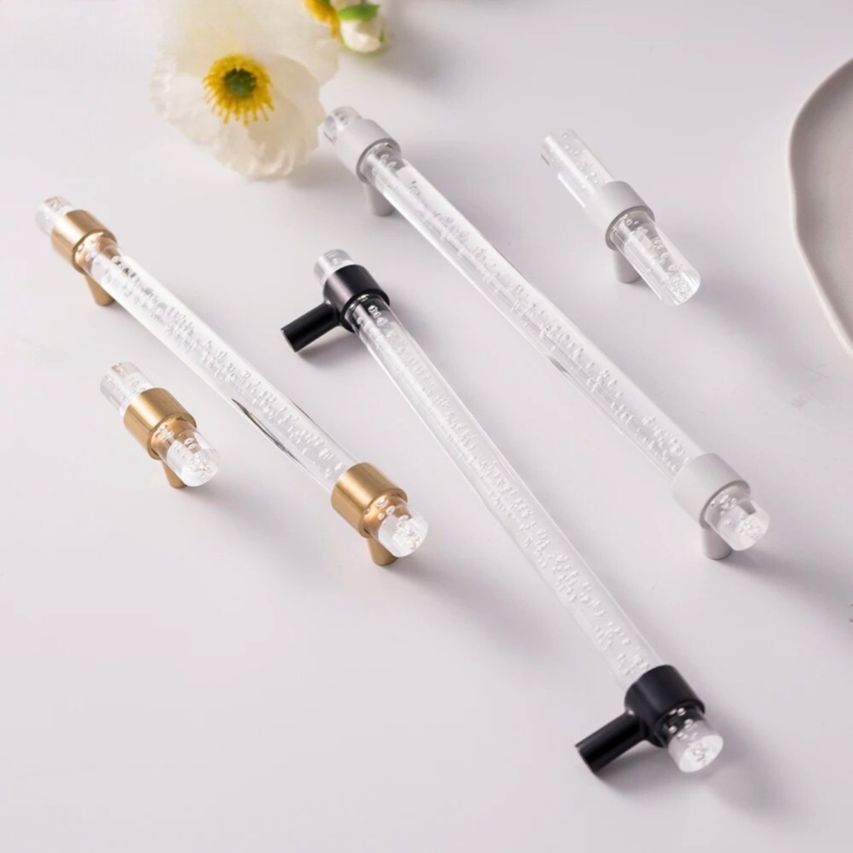 Acren Transparent Knob & Pull Bar