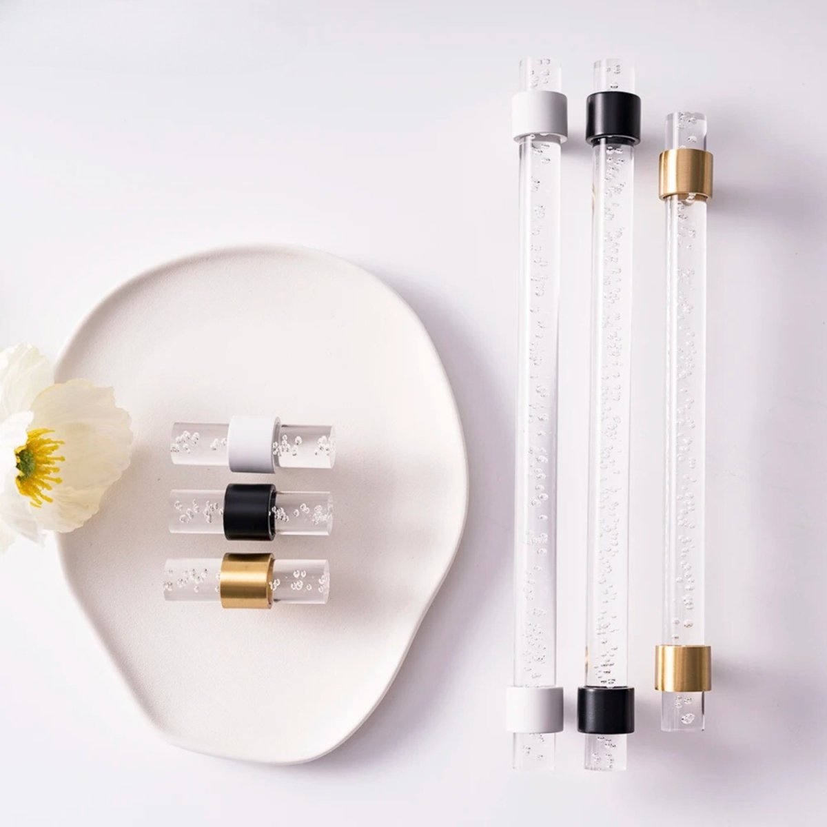 Acren Transparent Knob & Pull Bar