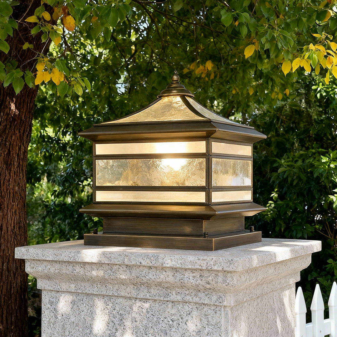 Helia Solar Post Light