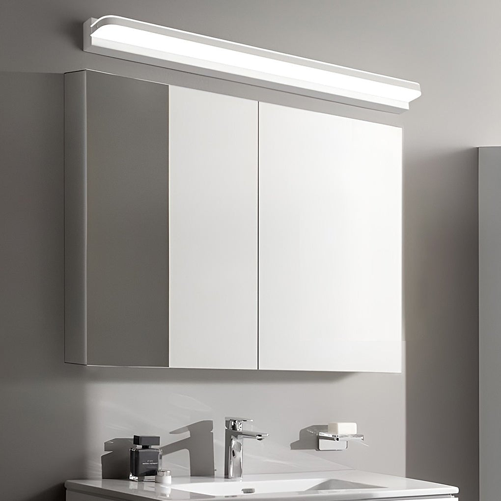 Vic Vanity Light