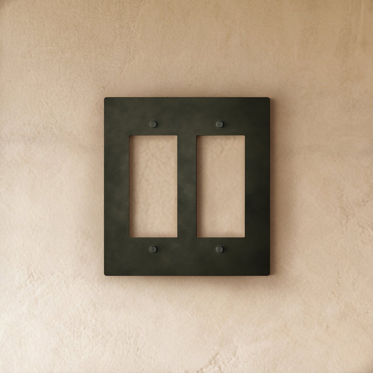 Bronel Brass Plate (Bronze with Patina)