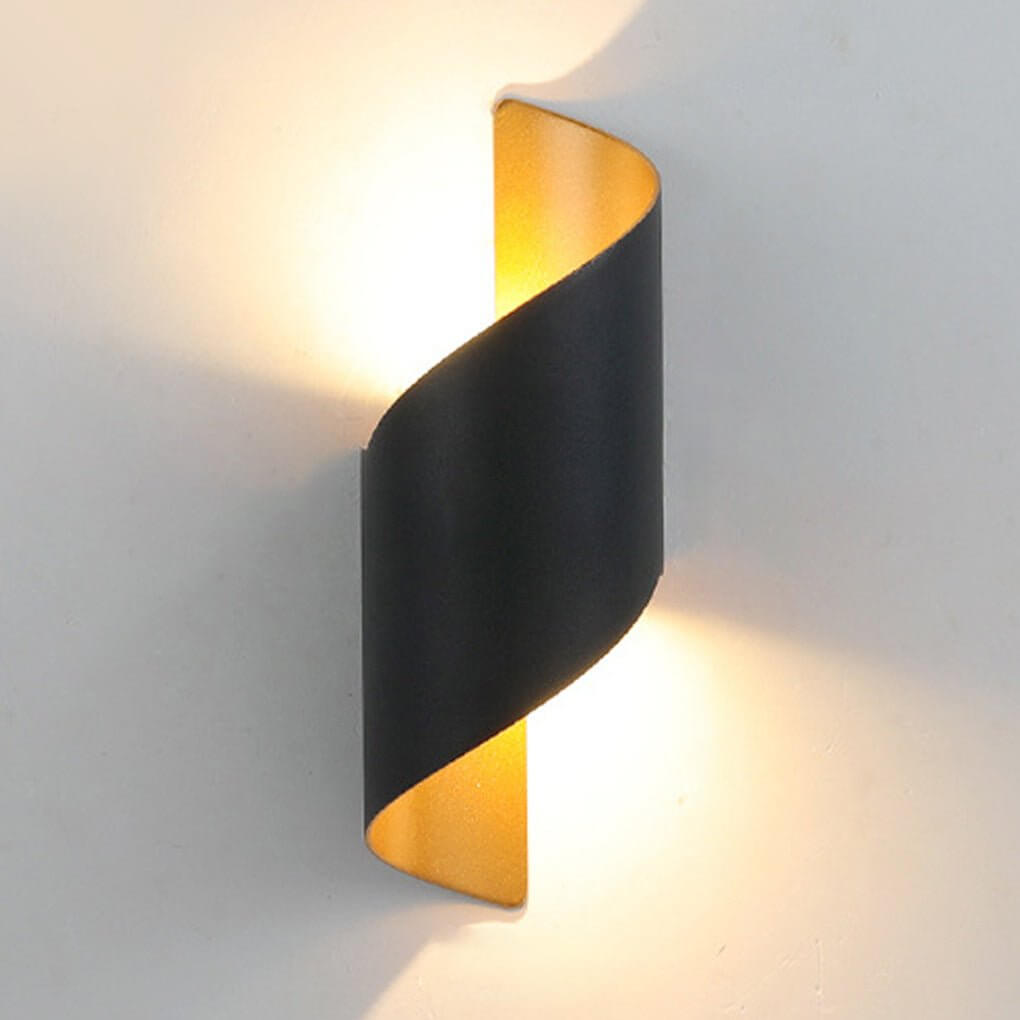 Swaya Wall Lamp