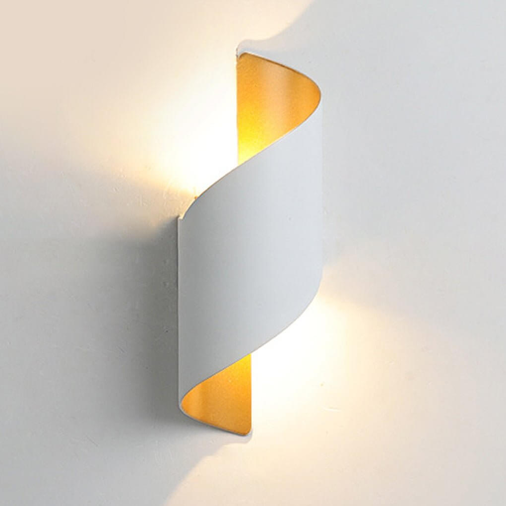 Swaya Wall Lamp