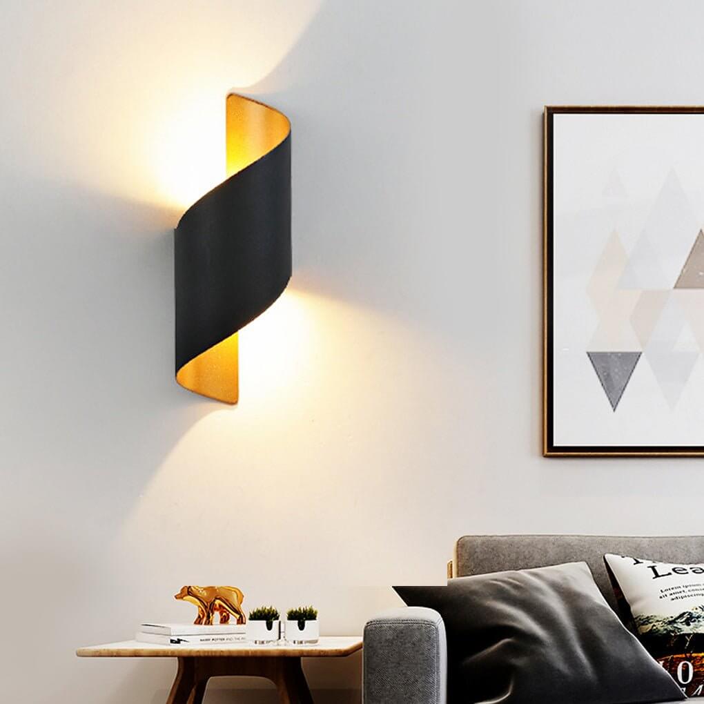Swaya Wall Lamp