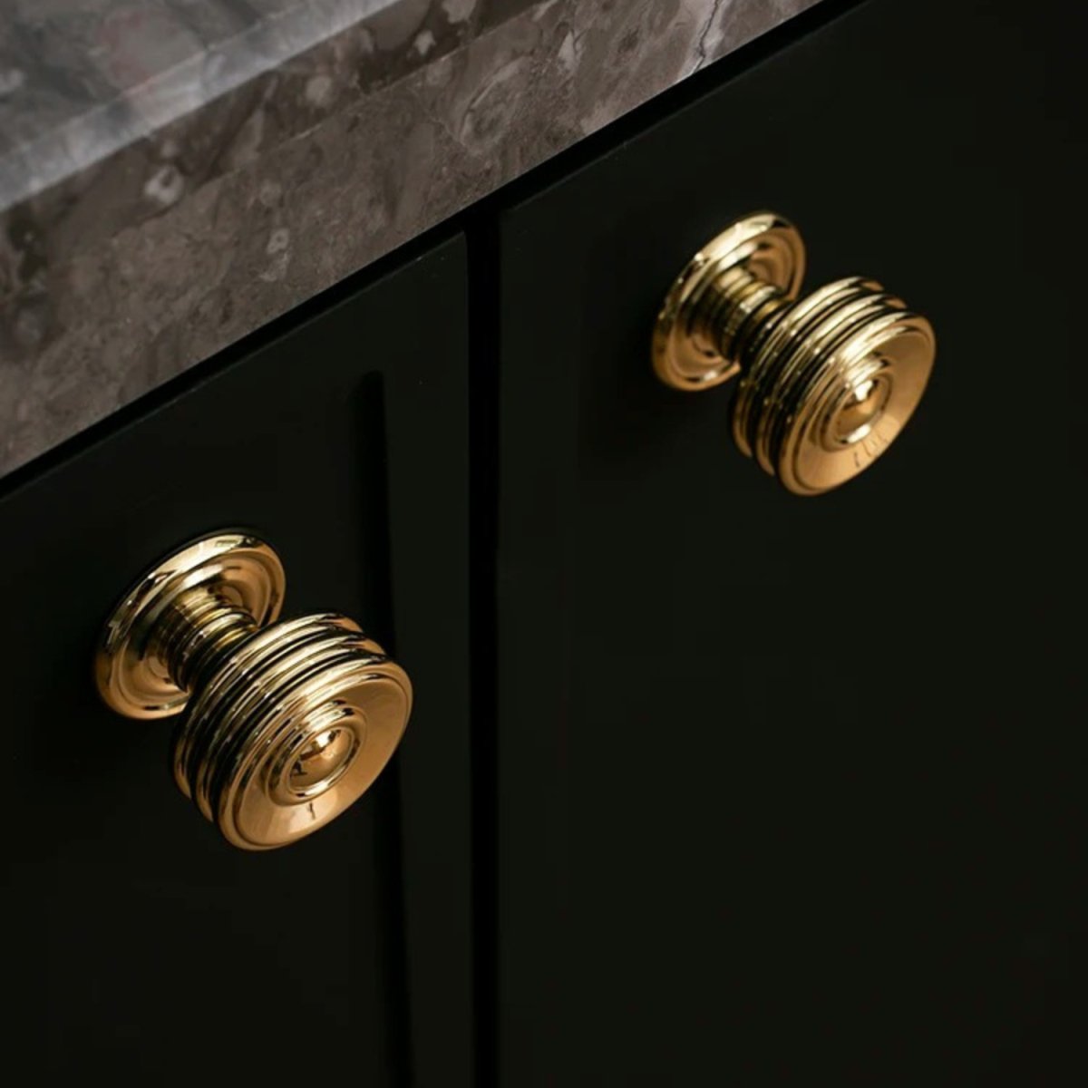 Zerik Knob & Pull Bar