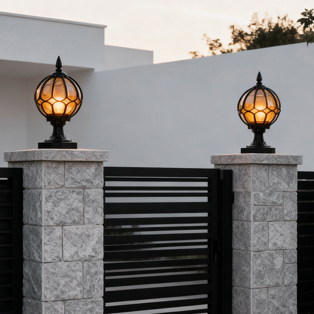 Qorin Outdoor Post Light