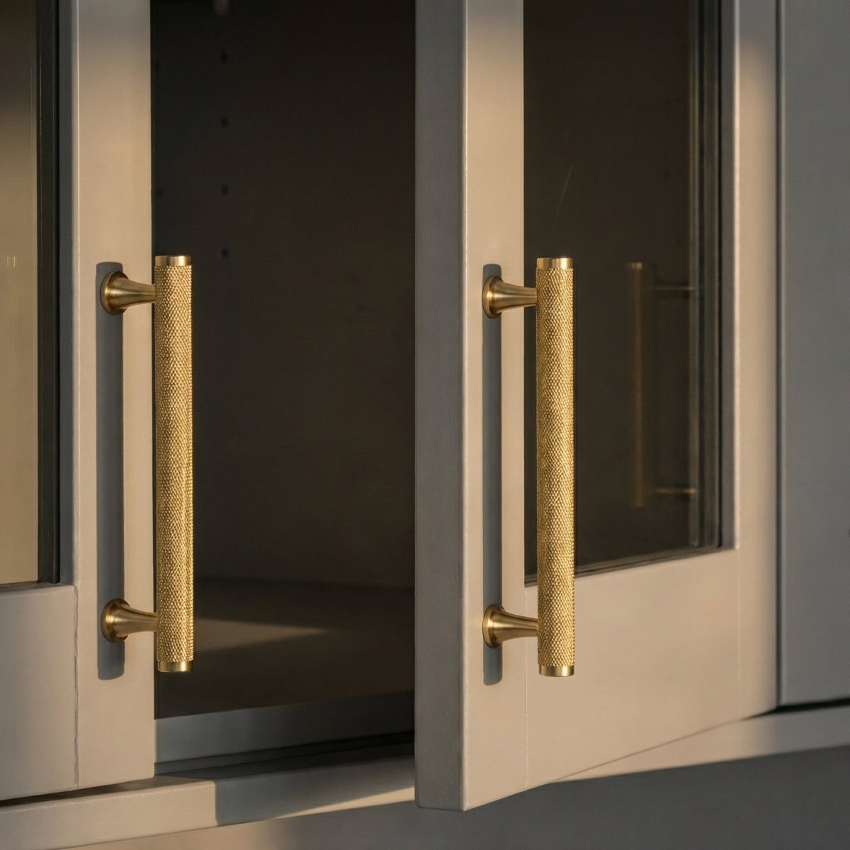 Kavonex Knob & Pull Bar