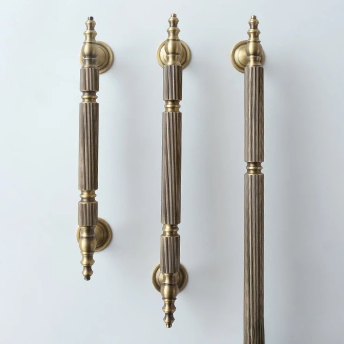 Elzen Knob & Pull Bar