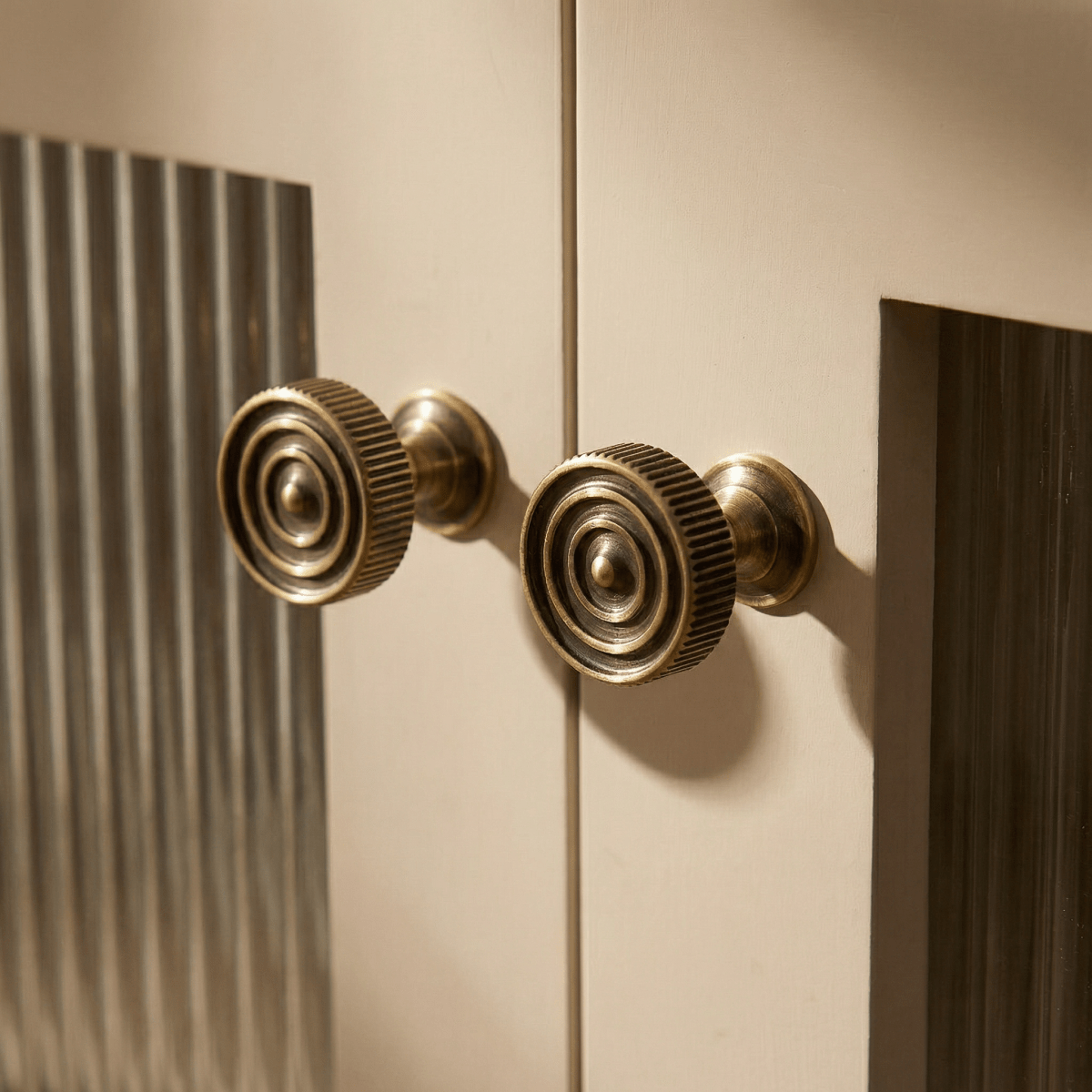 Elzen Knob & Pull Bar