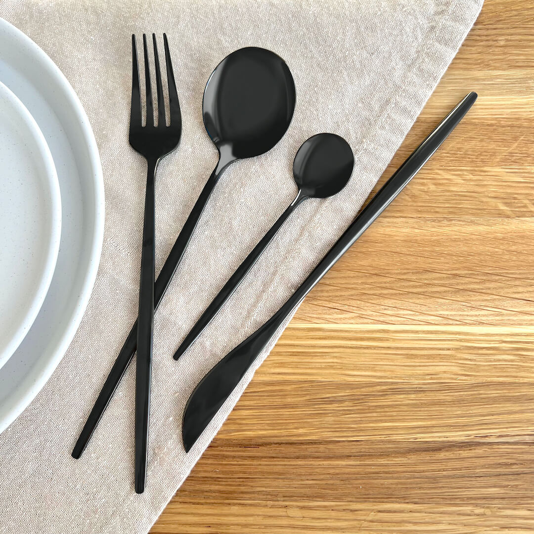 Noirra Matte Black Flatware Set (24pc)