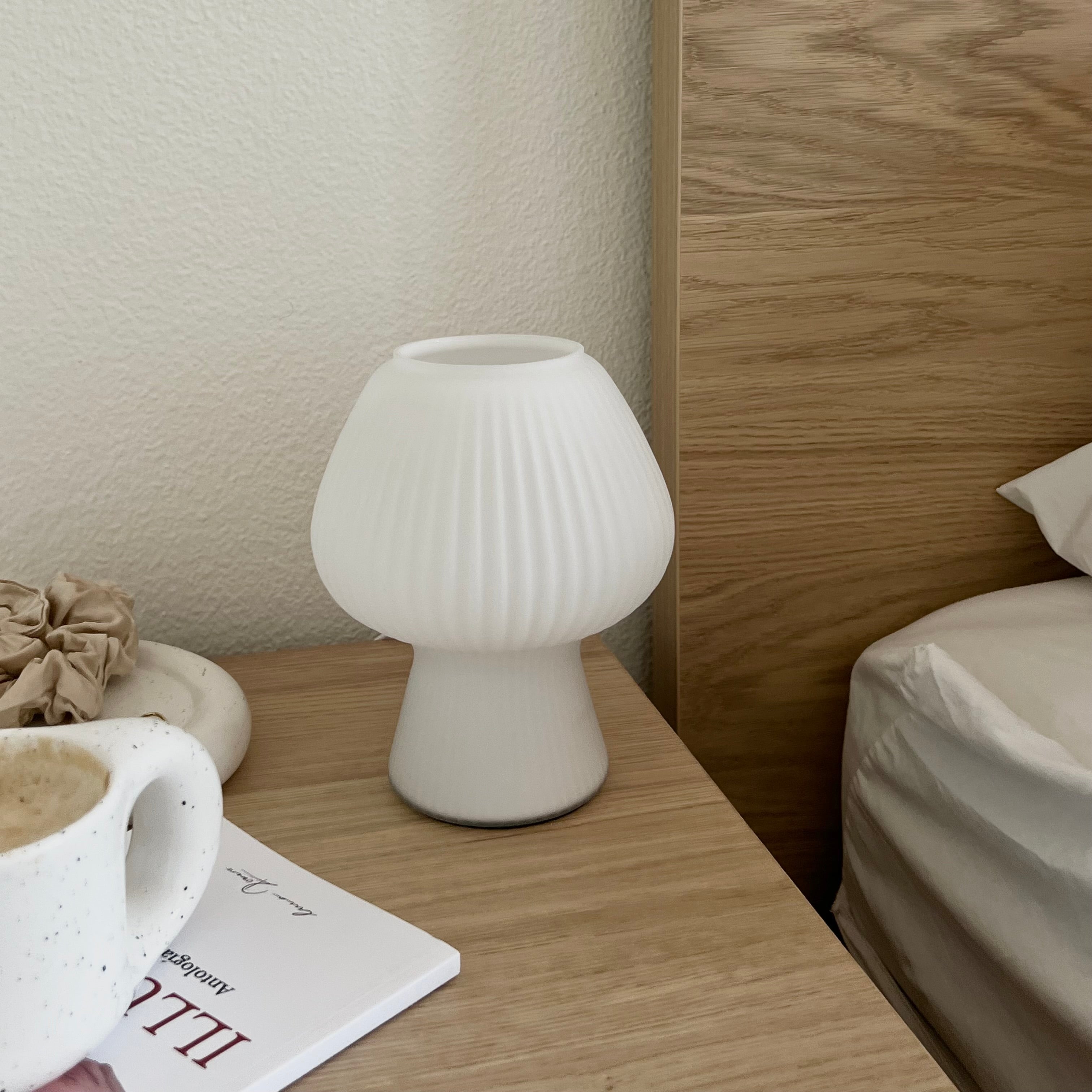 Lorva Vintage Table Lamp