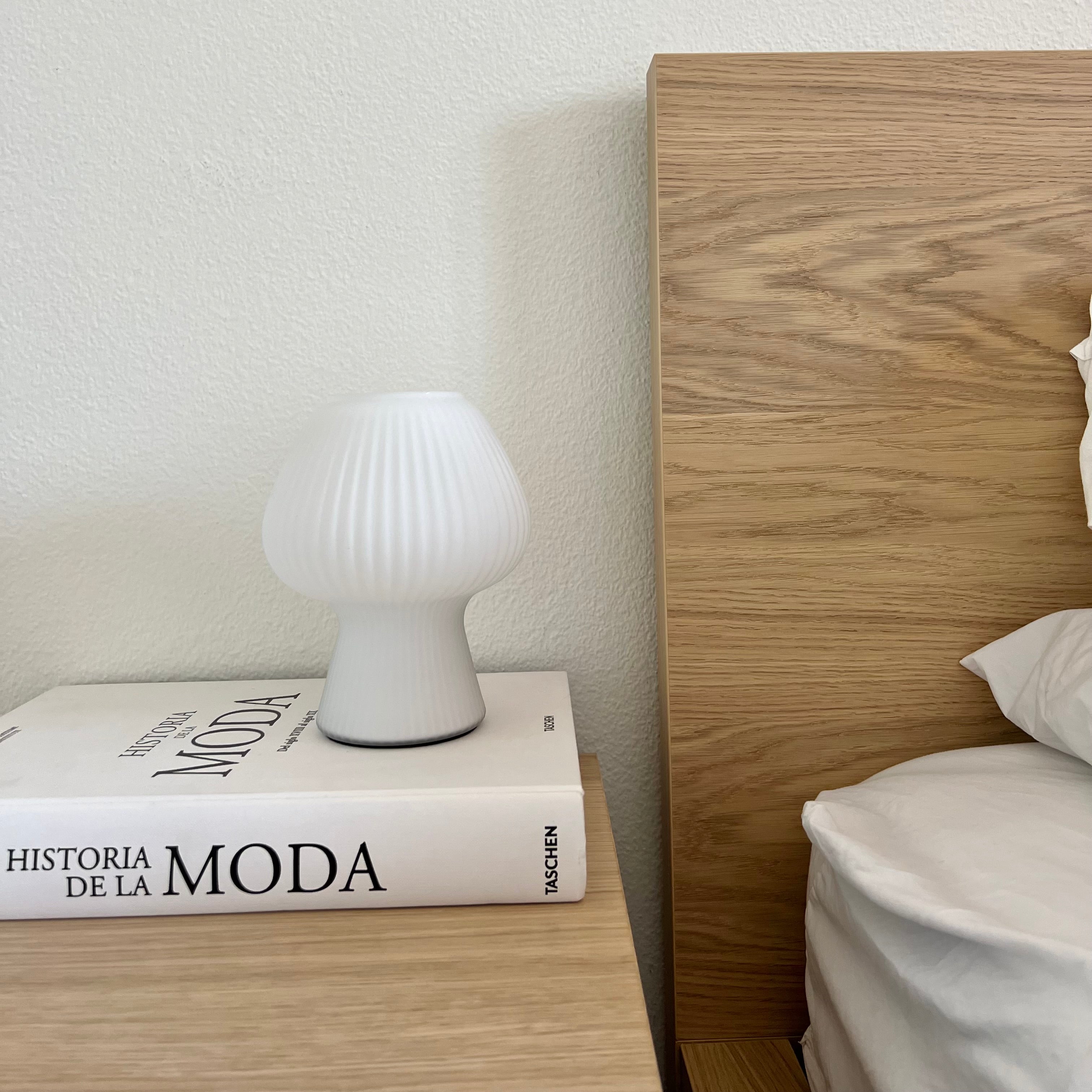 Lorva Vintage Table Lamp