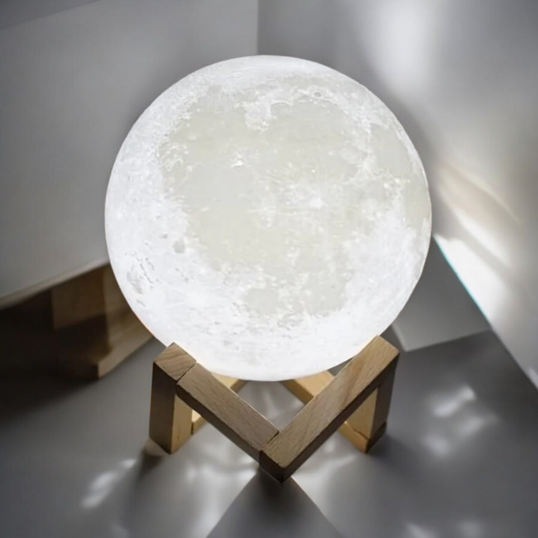 Celes Moon Lamp