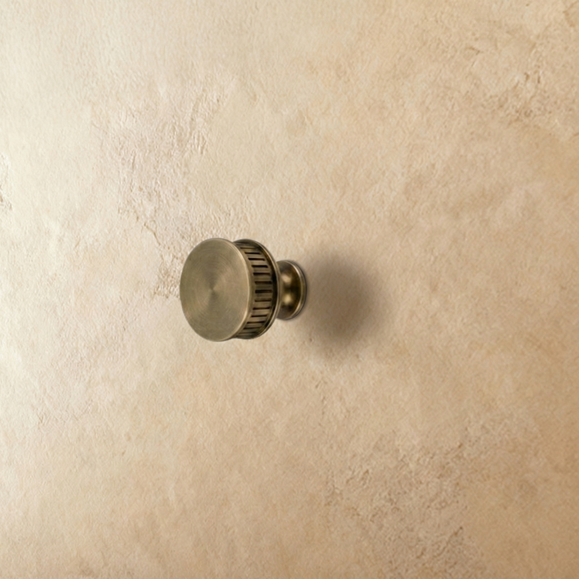 Rellin Knob & Pull Bar