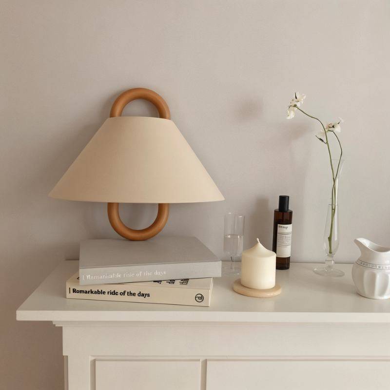 Thea Wall Lamp