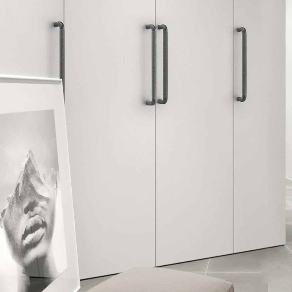 Korin Knob & Pull Bar