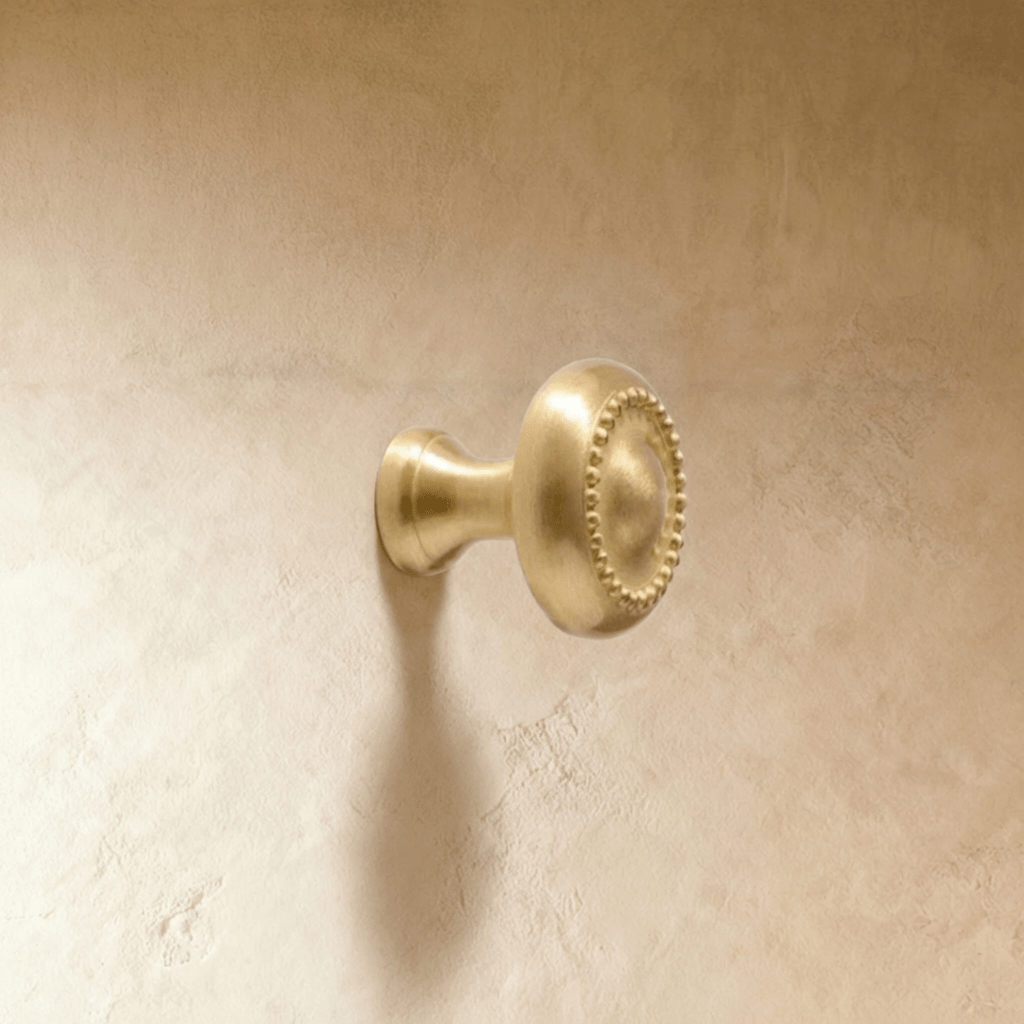 Belfor Knob & Pull Bar
