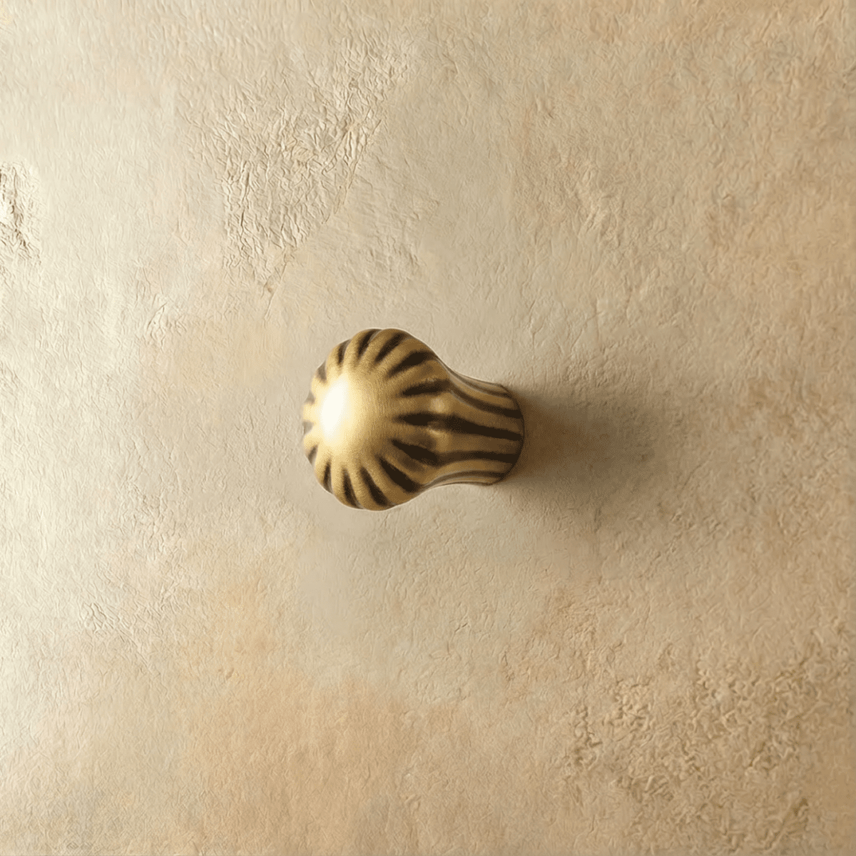 Lunvik Knob & Pull Bar