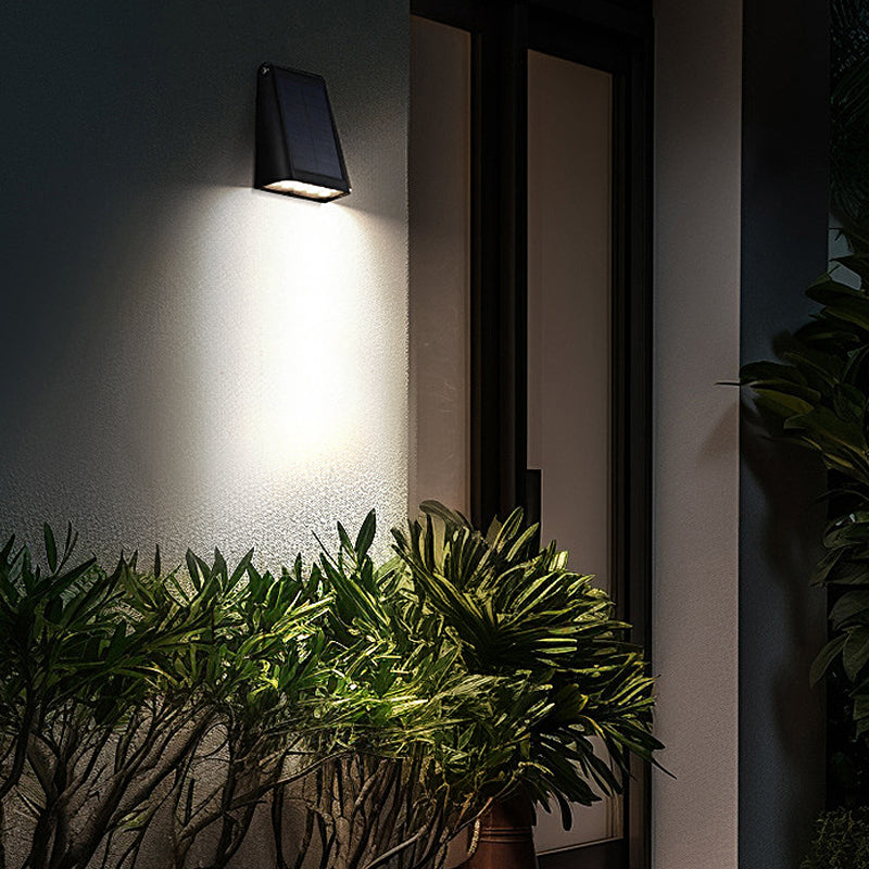 Nerra Outdoor Wall Lamp