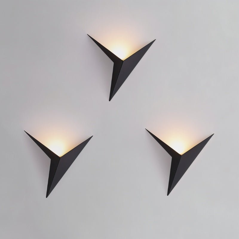 Aina Wall Lamp
